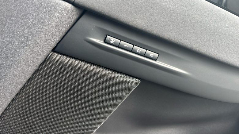 Land Rover Range Rover Evoque 2.0 D200 Dynamic SE 5dr Auto Diesel Hatchback